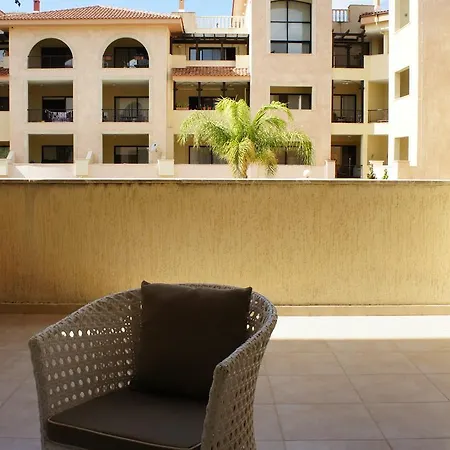 Townhouse Queens Gardens * Paphos